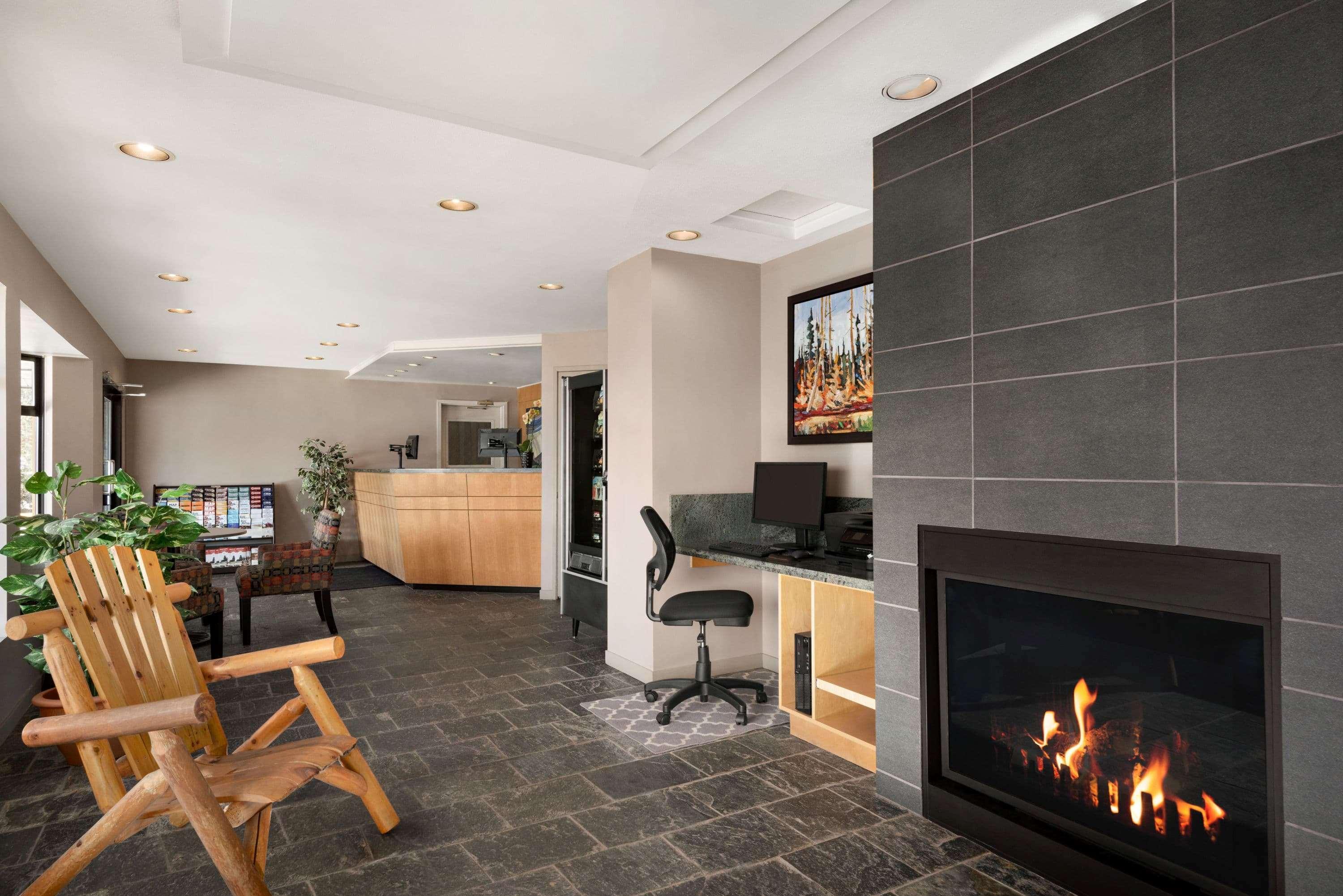 Travelodge By Wyndham Abbotsford Bakerview Bagian luar foto