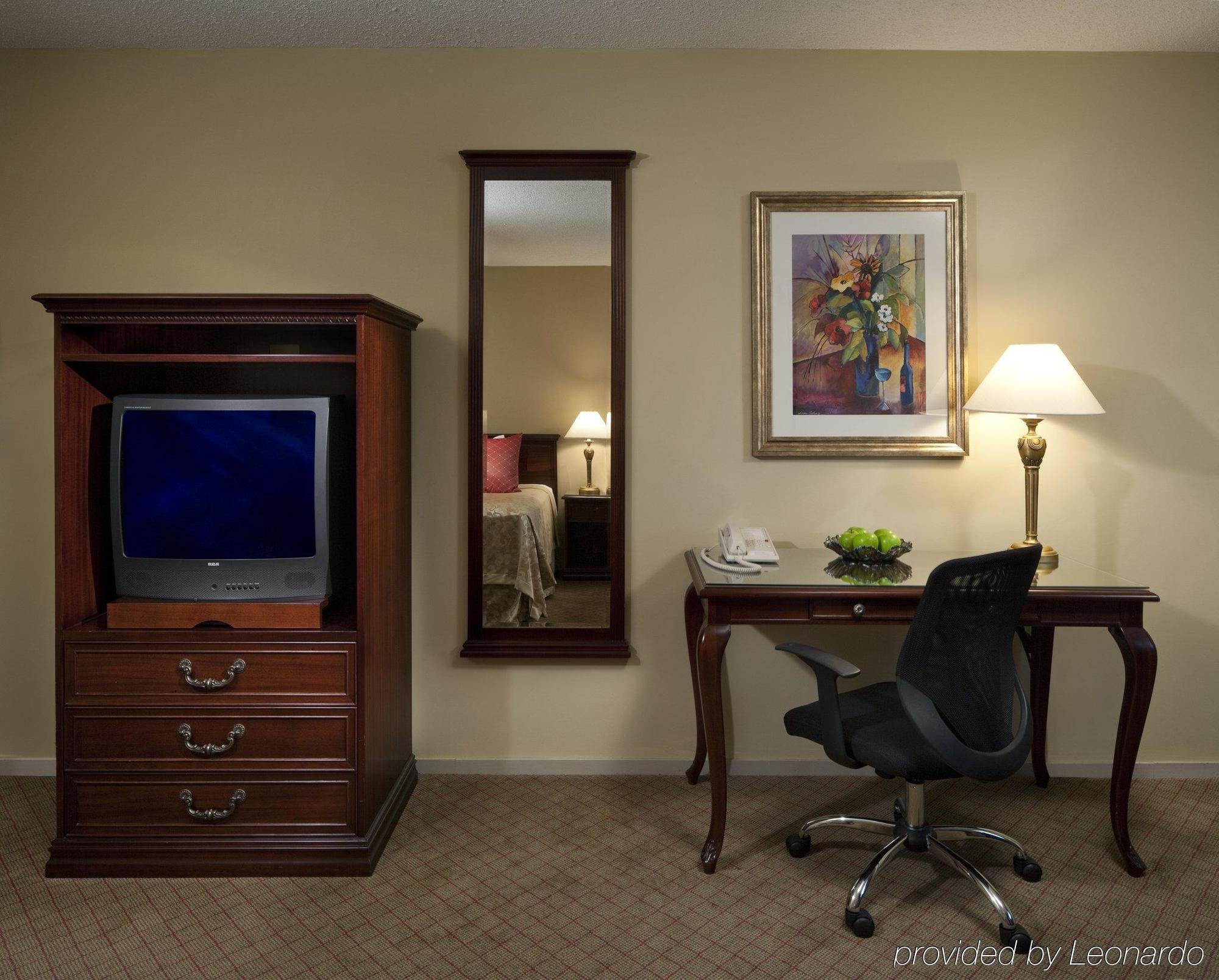 Travelodge By Wyndham Abbotsford Bakerview Bagian luar foto
